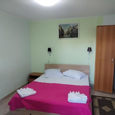 Vila Robert Otel Schitu Dış mekan fotoğraf